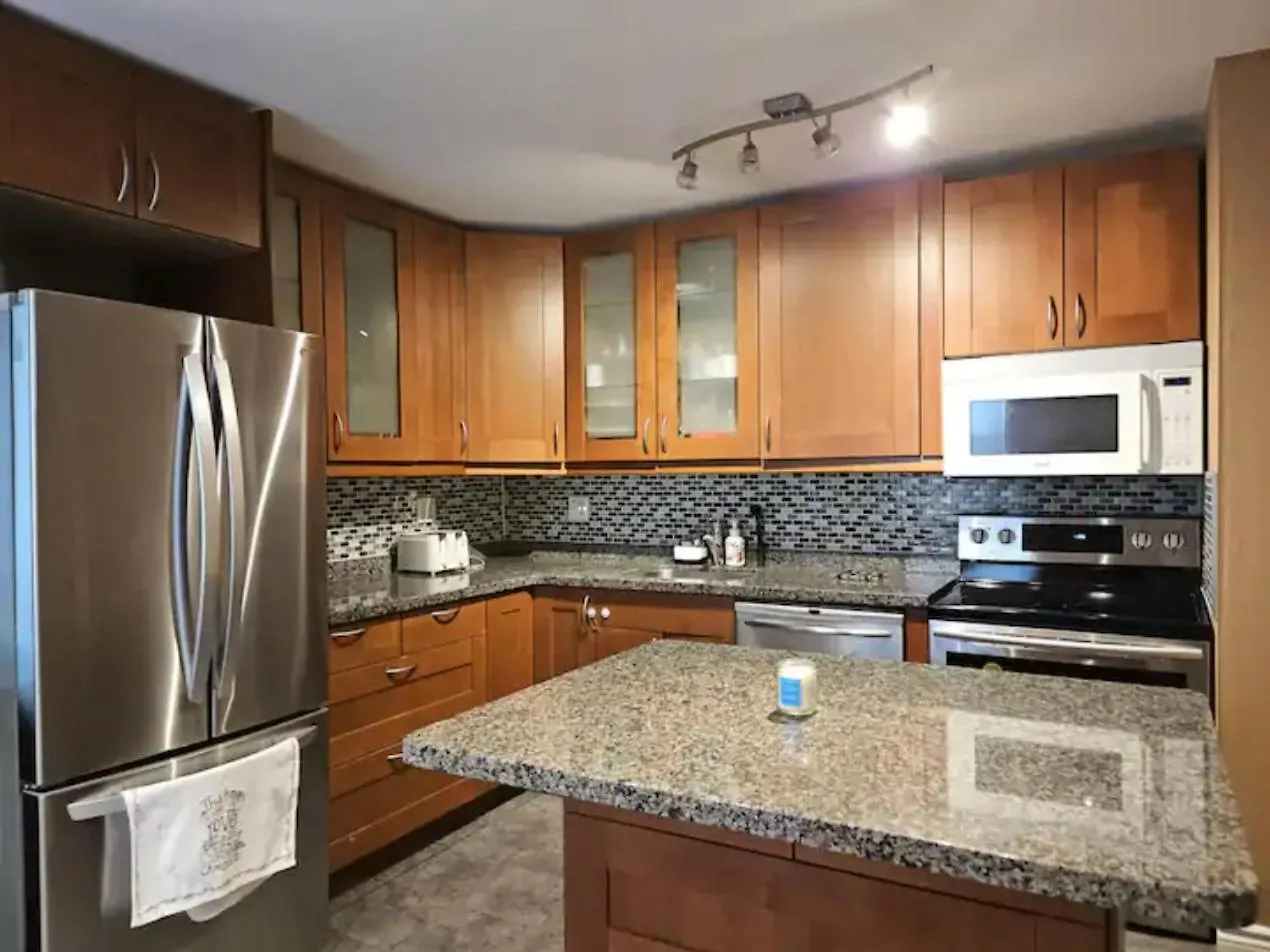 Apartamento Modern East York Retreat 20 Mins To Dt Toronto 0*,  Canadá