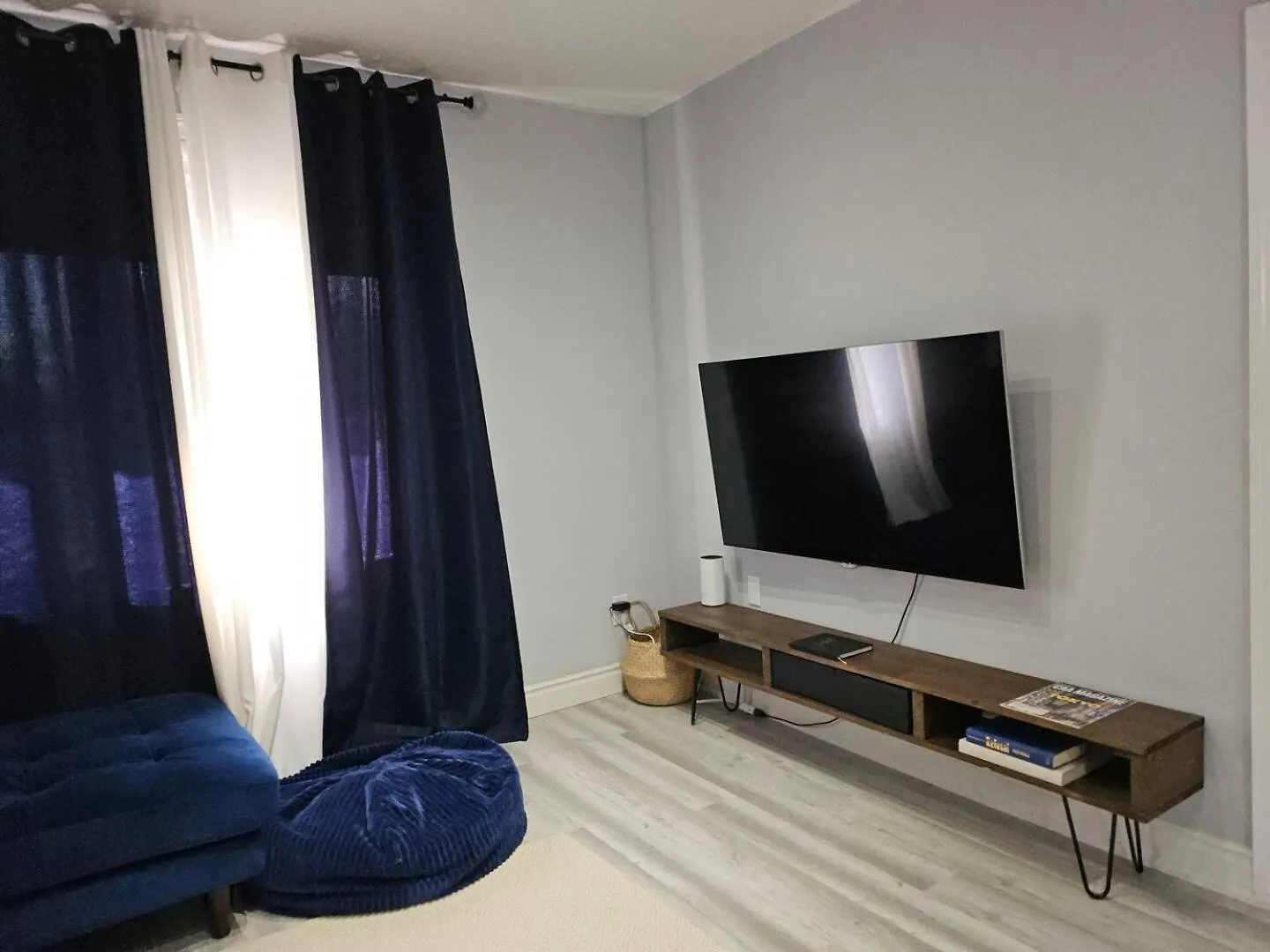 Modern East York Retreat 20 Mins To Dt Toronto Apartment